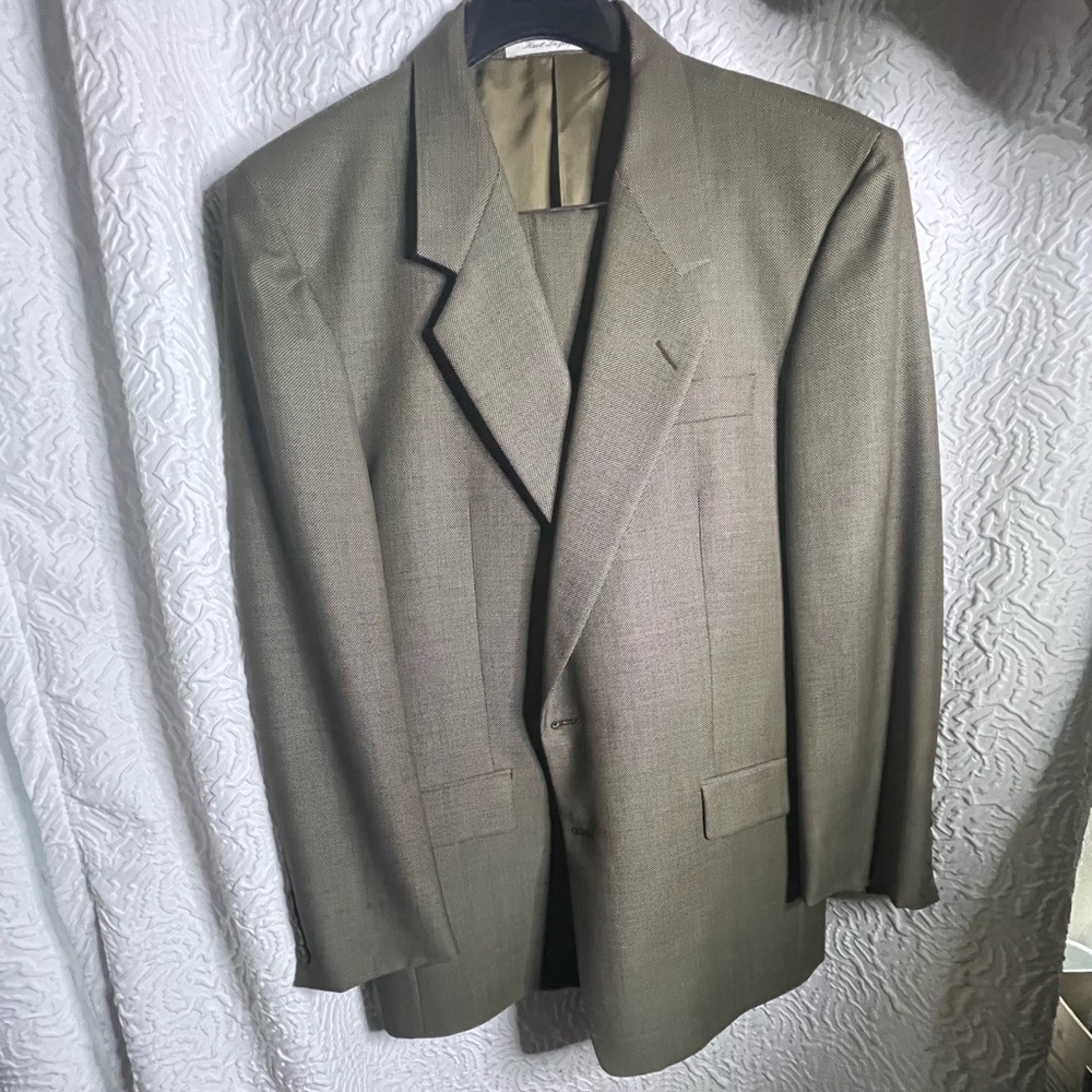Carl Lagerfeld Paris USED Suit 42R